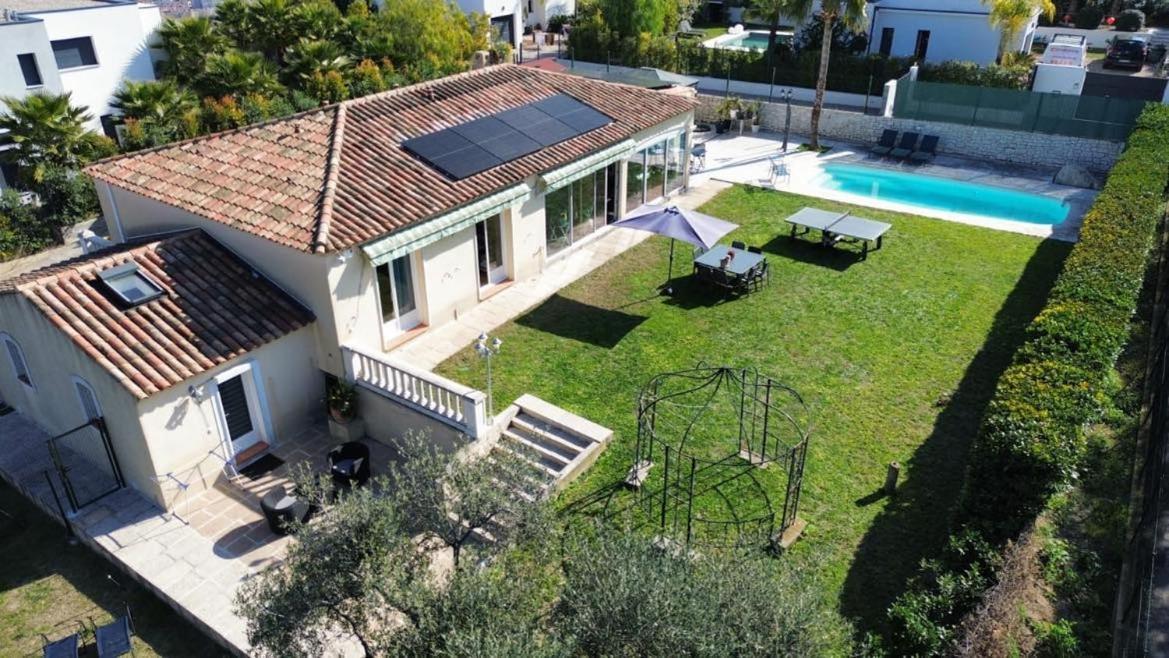 Magnifique 2 Adultes, 2 Enfants Nice, Piscine, Parking Nice
