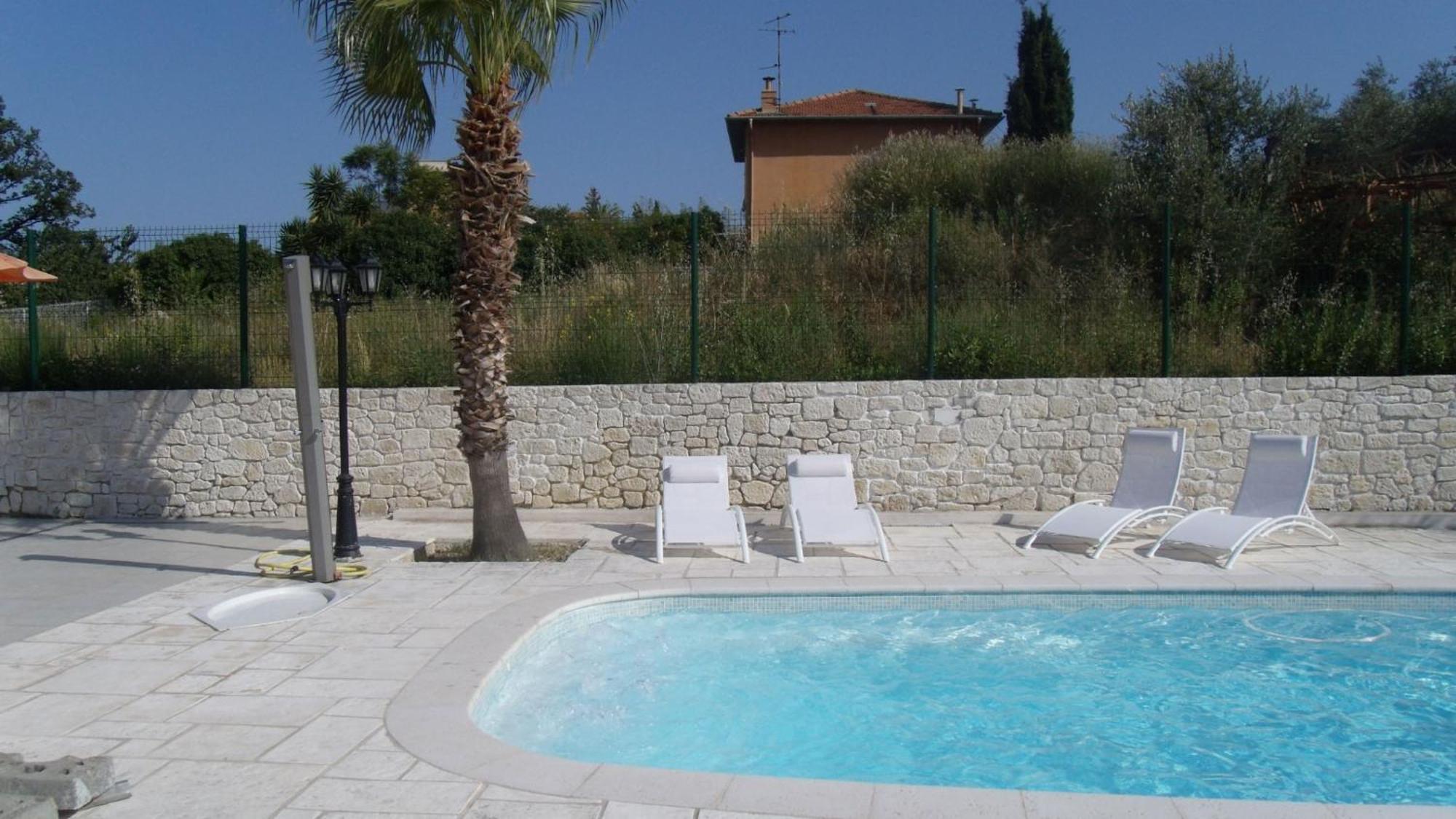 Magnifique 2 Adultes, 2 Enfants Nice, Piscine, Parking Nice