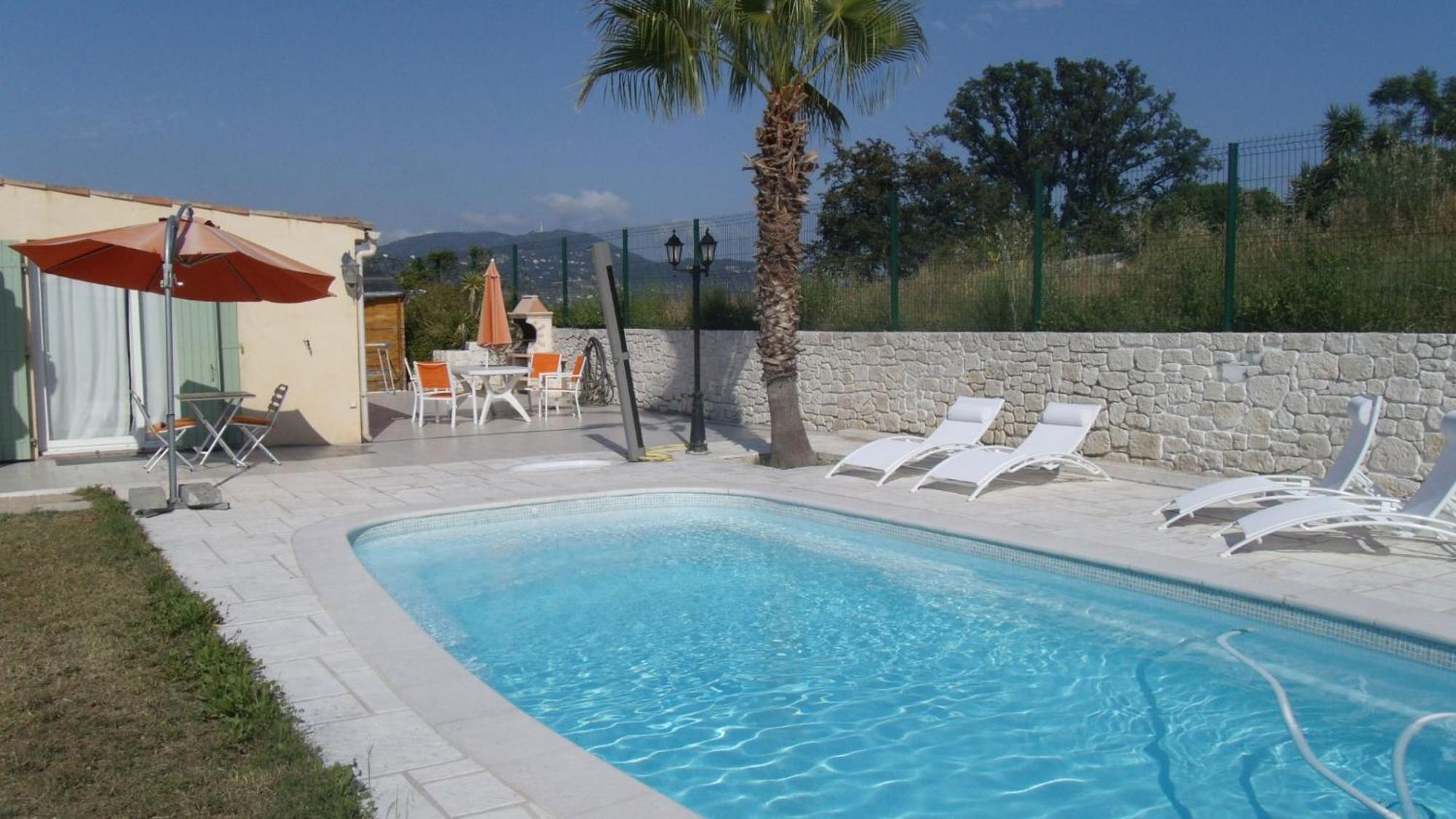 Magnifique 2 Adultes, 2 Enfants Nice, Piscine, Parking * Nice